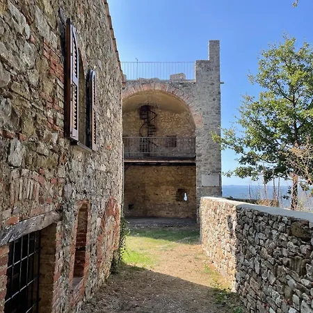 Castello Di Mongiovino Vecchio 