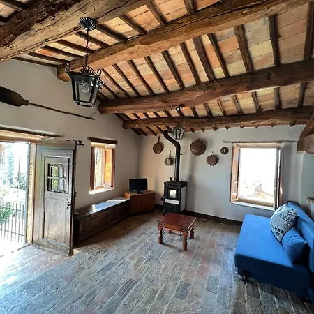 Castello Di Mongiovino Vecchio 